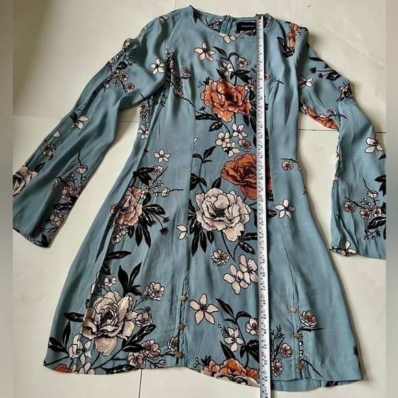 MINKPINK New Romantic Flare Sleeve Floral Print Dress - Picture 6 of 10